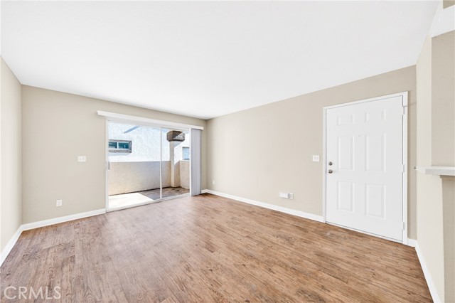 Detail Gallery Image 5 of 29 For 16377 Lakeshore, Lake Elsinore,  CA 92530 - 2 Beds | 2/1 Baths