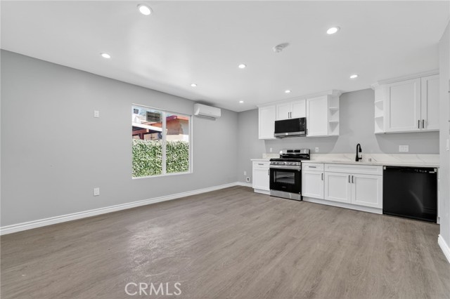 Detail Gallery Image 51 of 58 For 1131 E 21st, Long Beach,  CA 90806 - 5 Beds | 5 Baths