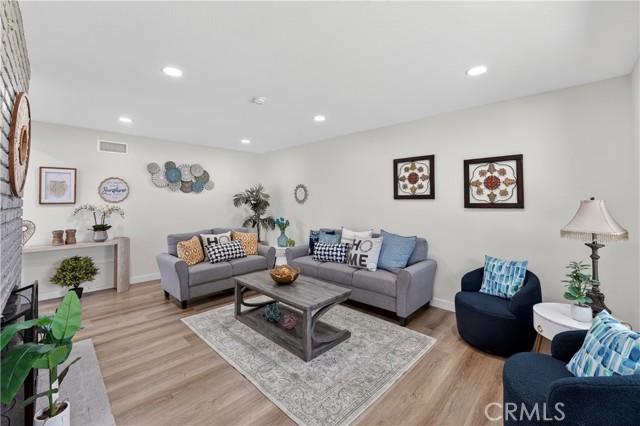 Detail Gallery Image 7 of 34 For 3248 E Point Cedar Dr, West Covina,  CA 91792 - 3 Beds | 2 Baths