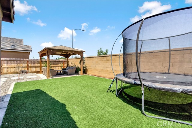 1206 Bristlecone Drive, Madera CA: https://media.crmls.org/medias/90491b10-322d-4431-8f0b-4be3220dbecf.jpg