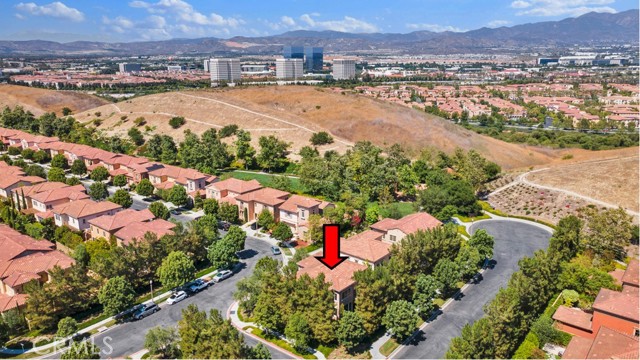 24 Umbria, Irvine CA: https://media.crmls.org/medias/90495784-6d1a-4a07-af80-2da6e9f190a7.jpg