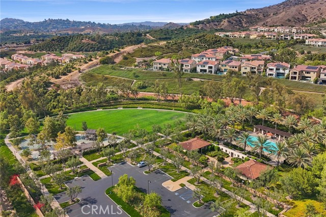 2 Lowland, Irvine CA: https://media.crmls.org/medias/904967b5-dc38-4dc4-8698-b66d7ba412a0.jpg