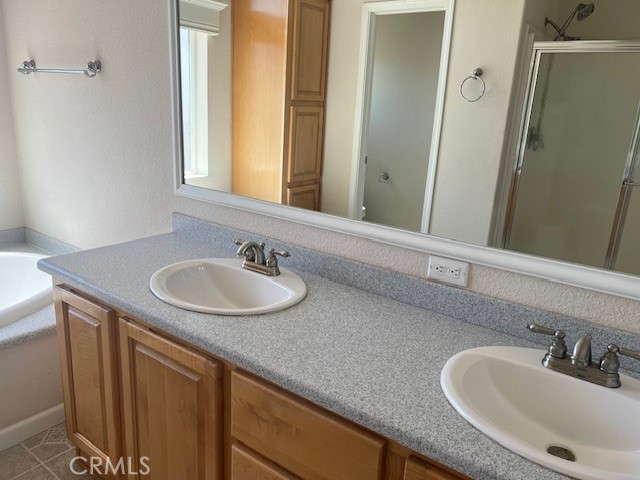 2924 Meadow Creek Road, Clearlake Oaks CA: https://media.crmls.org/medias/90498776-313b-4eb5-b7c3-feb30efc297c.jpg