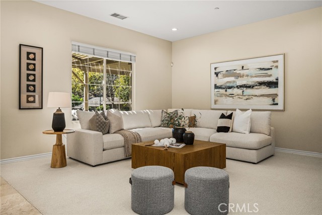Detail Gallery Image 26 of 63 For 10533 Emerson Bend, Tustin,  CA 92782 - 4 Beds | 3/1 Baths