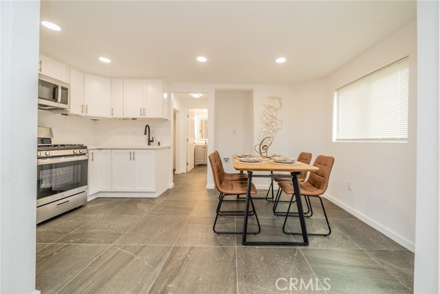 Detail Gallery Image 7 of 45 For 24563 4th, San Bernardino,  CA 92410 - 3 Beds | 1 Baths