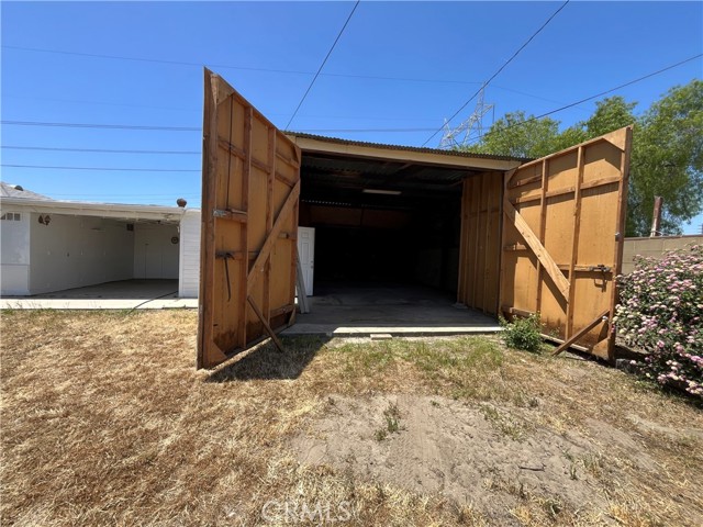 Detail Gallery Image 12 of 22 For 8942 Ilex Ave, Sun Valley,  CA 91352 - 2 Beds | 1 Baths
