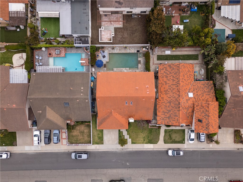 https://media.crmls.org/medias/904a23dc-891b-4b45-a10a-37cfacec1660.jpg?preset=X-Large