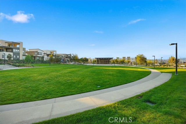 Detail Gallery Image 39 of 47 For 27323 Seven Oaks Ln, Valencia,  CA 91381 - 3 Beds | 3/1 Baths