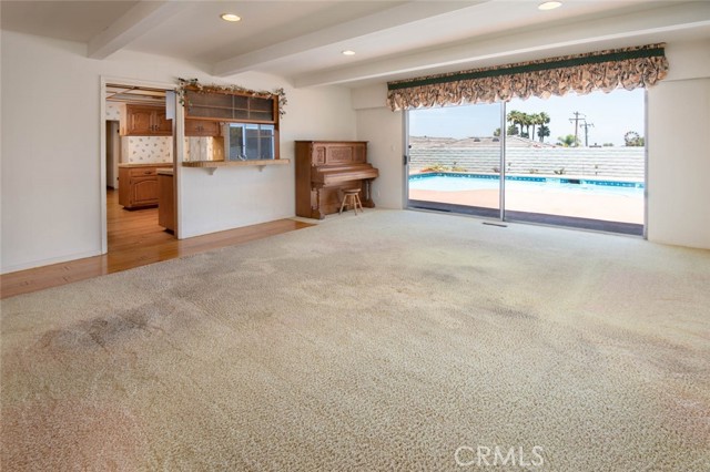 11 Sunnyfield, Rolling Hills Estates, California 90274, 4 Bedrooms Bedrooms, ,2 BathroomsBathrooms,Residential,Sold,Sunnyfield,PV22127570