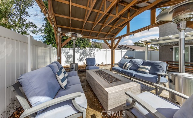 1605 Lisa Lane, Redlands CA: https://media.crmls.org/medias/904b2ebe-1fe0-4bb8-9d0b-a500de6a1122.jpg