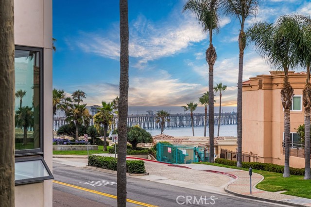 MLS: OC24129540 Condo For Sale