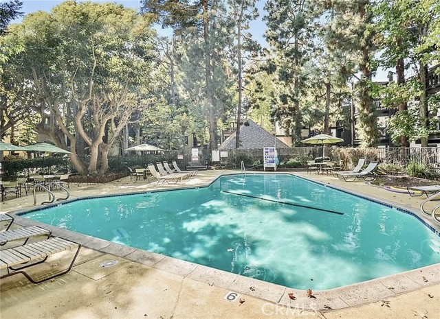 7765 W 91st Street, Playa del Rey CA: https://media.crmls.org/medias/904c035d-a8be-45ab-8939-94b3c3260f57.jpg