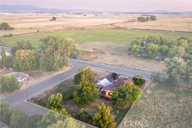 206 E Mcdowell Avenue, Alturas CA: https://media.crmls.org/medias/904c40bc-5fc9-43cb-a4a6-7ed6abd12ce9.jpg
