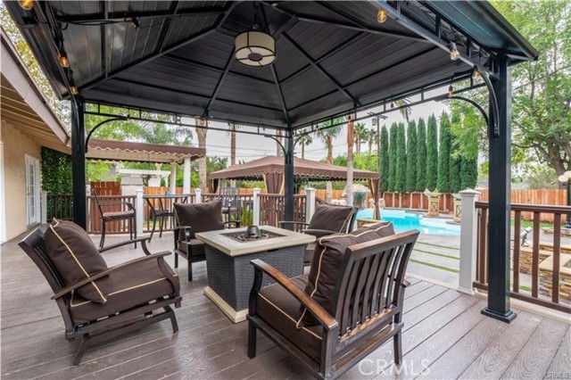 Detail Gallery Image 47 of 54 For 18834 Devonshire St, Northridge,  CA 91324 - 3 Beds | 3 Baths
