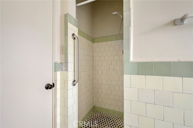 Detail Gallery Image 14 of 17 For 200 E Lomita Ave #8,  Glendale,  CA 91204 - 1 Beds | 1 Baths