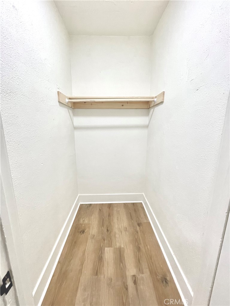 https://media.crmls.org/medias/904d4aa8-e0c3-420b-8789-ca5fe1b4ffa1.jpg?preset=X-Large