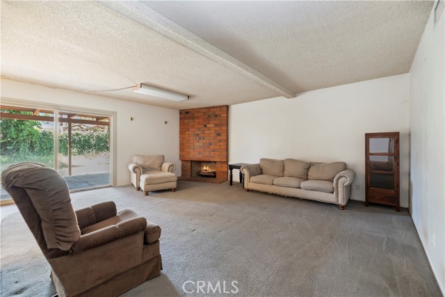 Detail Gallery Image 14 of 64 For 6164 Amberwood Dr, Rancho Cucamonga,  CA 91701 - 4 Beds | 2/1 Baths