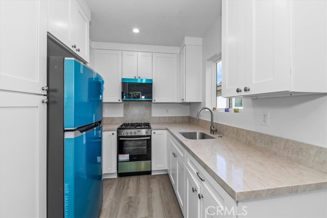 Detail Gallery Image 23 of 46 For 23032 Mobile, West Hills,  CA 91307 - 4 Beds | 2 Baths