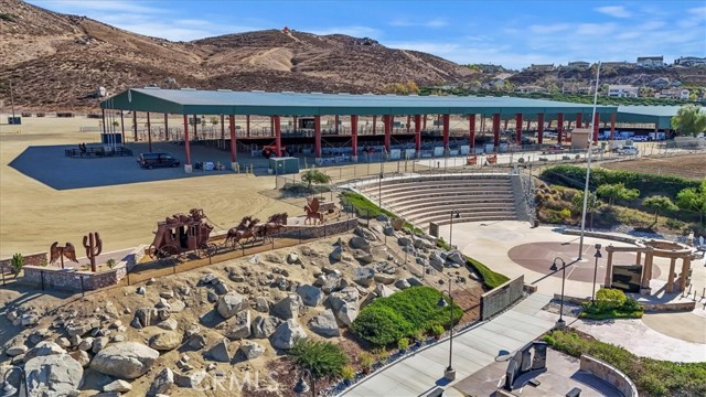 239 Cross Rail Lane, Norco CA: https://media.crmls.org/medias/904e0bd0-66fa-414d-aa6f-3c3a6a32b68e.jpg