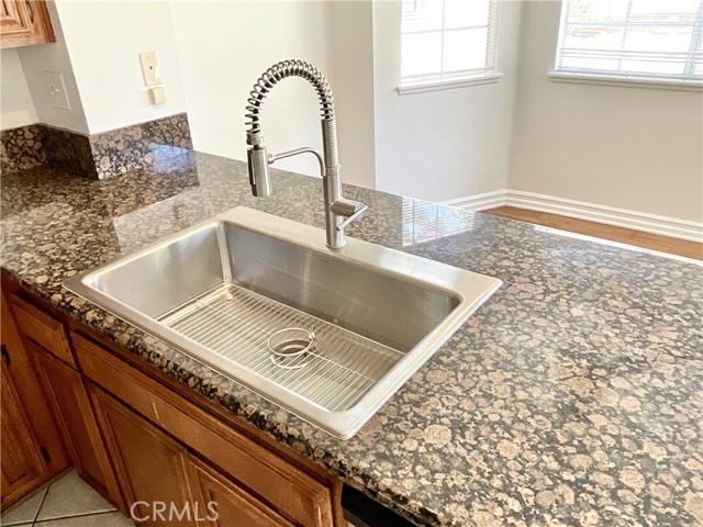 Detail Gallery Image 5 of 17 For 26161 Owl Ct, Lake Forest,  CA 92630 - 3 Beds | 2/1 Baths