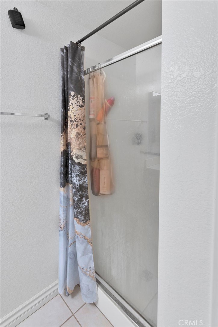 https://media.crmls.org/medias/904e4ff7-458a-4988-8b9a-8fcf720981e7.jpg?preset=X-Large