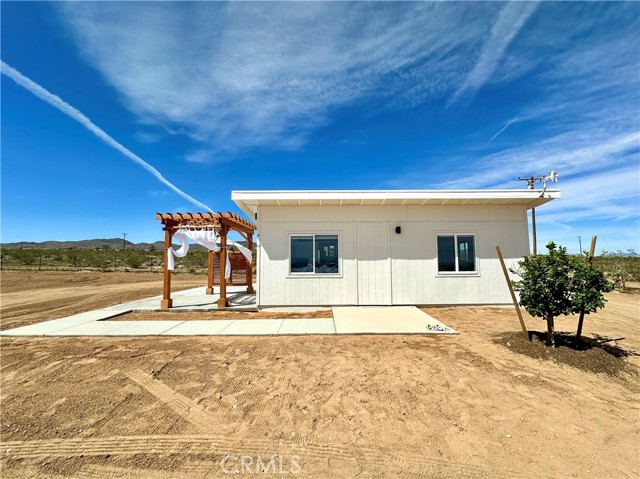 Detail Gallery Image 1 of 52 For 2250 Delgada Ave, Landers,  CA 92285 - 1 Beds | 1 Baths