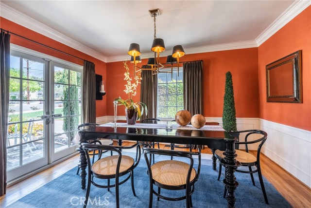 Detail Gallery Image 15 of 20 For 1215 Oak Circle Dr, Glendale,  CA 91208 - 4 Beds | 2/1 Baths