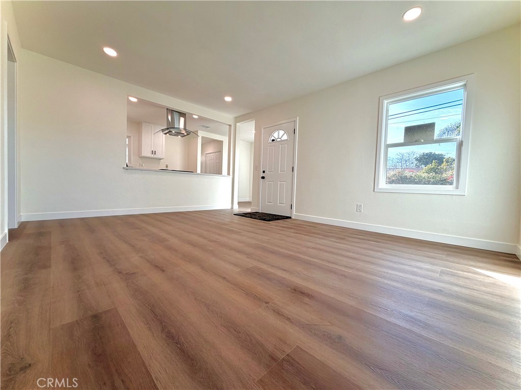 MLS #CV26034080 image #2