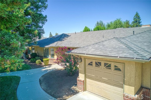 6442 N Gentry Avenue, Fresno CA: https://media.crmls.org/medias/904fa3cc-ffe3-4ef2-ac5b-4bd2abec1124.jpg