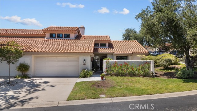 Detail Gallery Image 1 of 44 For 621 Westchester Ln, Thousand Oaks,  CA 91320 - 3 Beds | 2/1 Baths