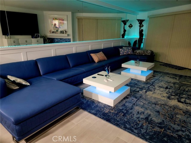 200 Pacific Coast, Huntington Beach CA: https://media.crmls.org/medias/90505f9e-b4f3-4913-a654-3a7a05d0739b.jpg