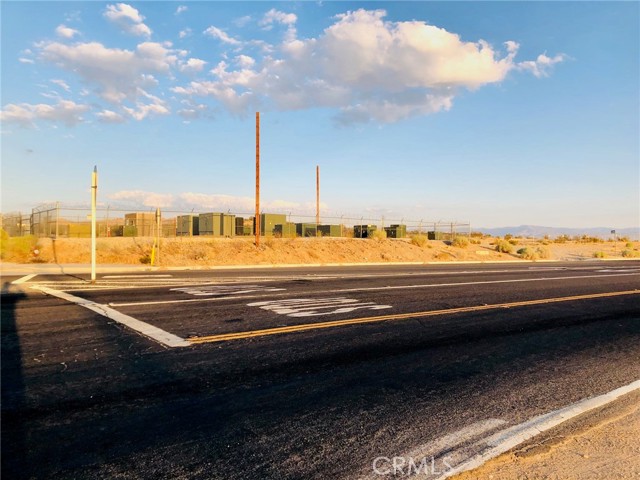 47230212 S of Johnson Road, Apple Valley CA: https://media.crmls.org/medias/90509319-bfb5-48ca-a4f6-2f90d641b6e9.jpg