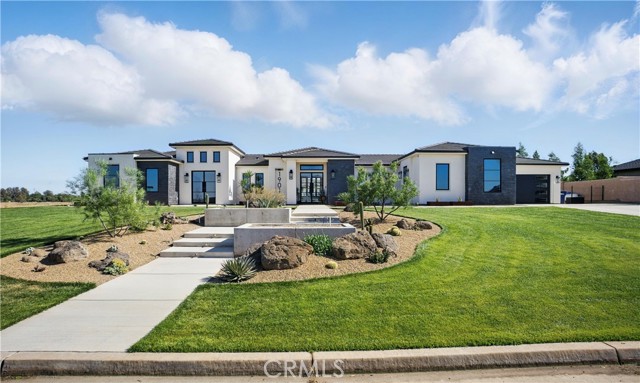 1901 E Sorrento Court, Merced CA: https://media.crmls.org/medias/90513160-9d42-4b3e-a718-e4ae95cf57bd.jpg