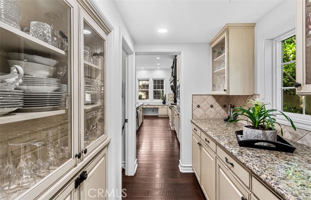 Detail Gallery Image 27 of 75 For 26012 Horseshoe Cr, Laguna Hills,  CA 92653 - 5 Beds | 5/1 Baths