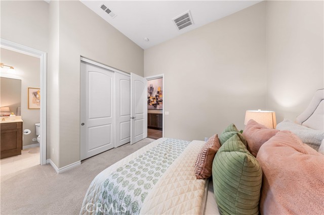 Detail Gallery Image 41 of 67 For 102 Derailer, Irvine,  CA 92618 - 4 Beds | 4/1 Baths