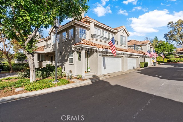 Detail Gallery Image 2 of 30 For 62 Morning Glory, Rancho Santa Margarita,  CA 92688 - 2 Beds | 2 Baths