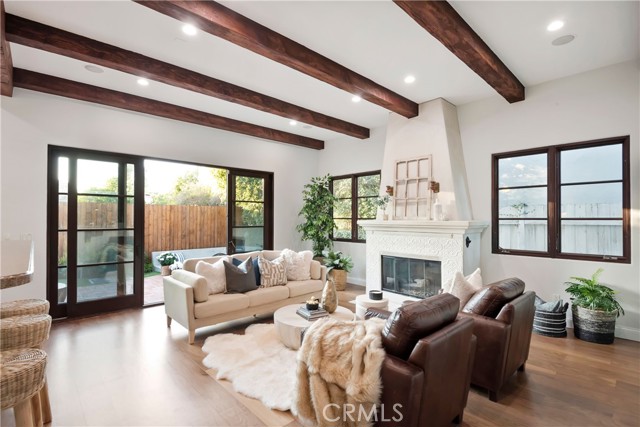 1725 Oak Avenue, Manhattan Beach, California 90266, 4 Bedrooms Bedrooms, ,4 BathroomsBathrooms,Residential,Sold,Oak,SB21251679