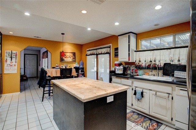 Detail Gallery Image 10 of 38 For 35621 Epple St, Murrieta,  CA 92563 - 4 Beds | 3/1 Baths