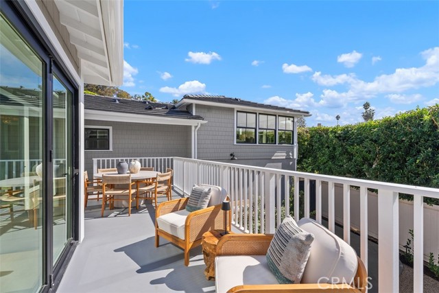 Detail Gallery Image 28 of 48 For 307 Emerald Bay, Laguna Beach,  CA 92651 - 5 Beds | 4/1 Baths