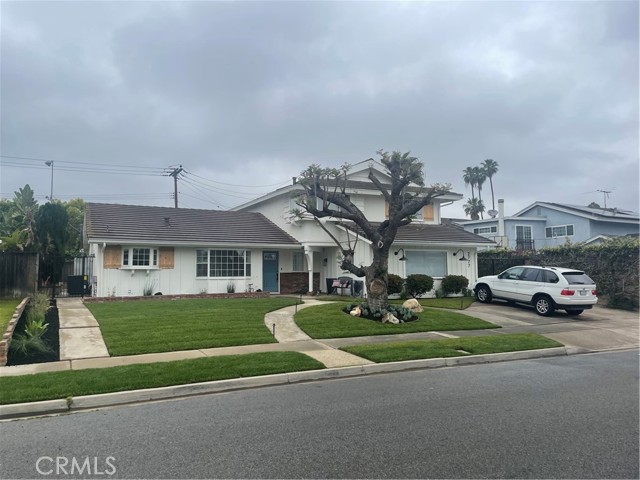 2777 Lorenzo Ave, Costa Mesa, CA 92626