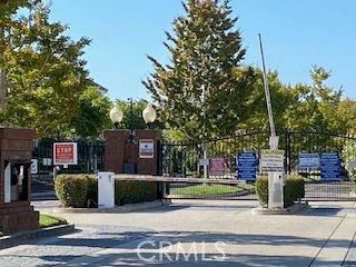 Detail Gallery Image 1 of 11 For 2800 Plaza Del Amo #215,  Torrance,  CA 90503 - 2 Beds | 2/1 Baths