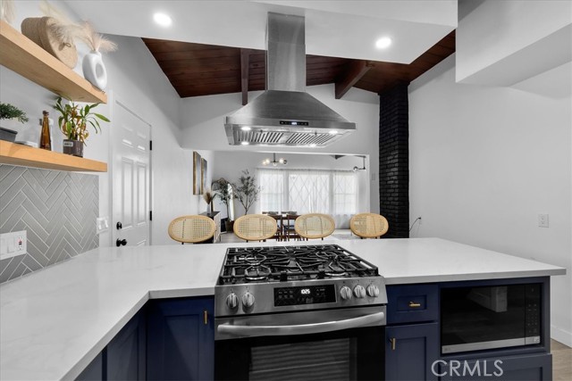 140 E 69th Street, Long Beach CA: https://media.crmls.org/medias/90537e8e-11e7-48c4-a93b-5c046b09a86e.jpg