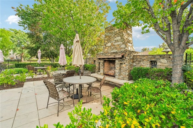 Detail Gallery Image 25 of 28 For 23327 Clearwater, Valencia,  CA 91355 - 4 Beds | 3 Baths