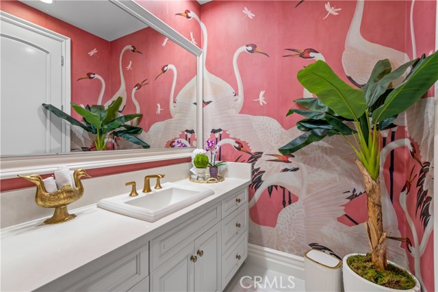 Detail Gallery Image 33 of 41 For 25548 Kingston Ct, Calabasas,  CA 91302 - 5 Beds | 6/1 Baths