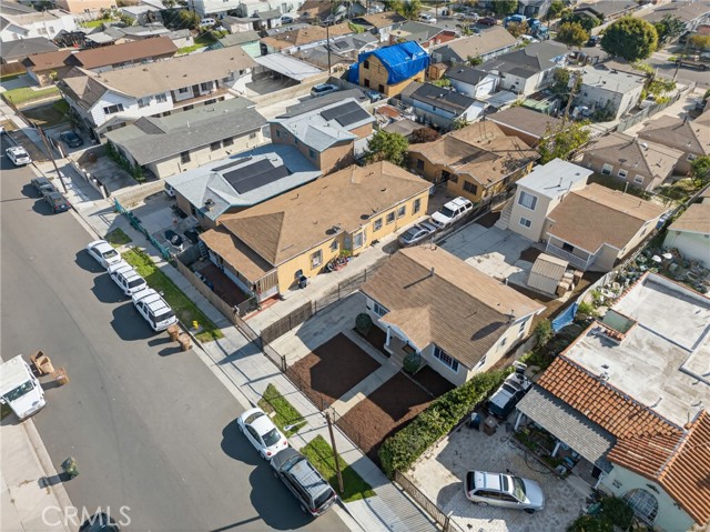 Detail Gallery Image 7 of 38 For 1300 W 90th St, Los Angeles,  CA 90044 - 6 Beds | 3 Baths