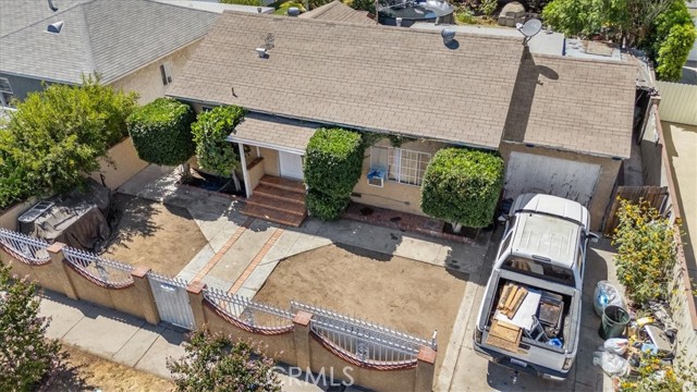 13273 Sunburst Street, Pacoima CA: https://media.crmls.org/medias/90567559-84f4-440d-b675-6971a8a6b532.jpg
