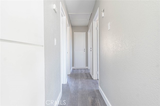 2008 Sequoia Drive, Barstow CA: https://media.crmls.org/medias/90568d40-15fe-40c0-9187-54ba6468b2f8.jpg