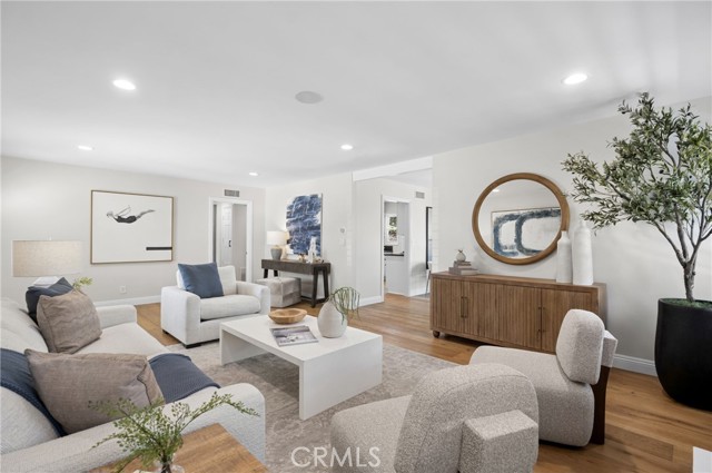 Image 3 of 21 For 2279 Rutgers