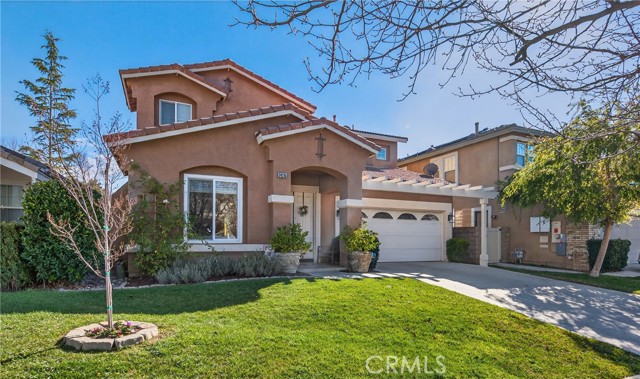 Detail Gallery Image 3 of 31 For 34215 Pinehurst, Yucaipa,  CA 92399 - 4 Beds | 2/1 Baths