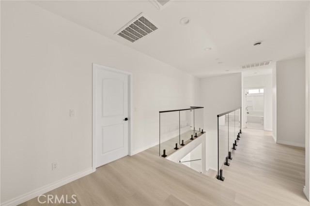 5978 Copperfield Avenue, Riverside CA: https://media.crmls.org/medias/9058aacb-7a58-4828-a84a-0e4d54601d8c.jpg